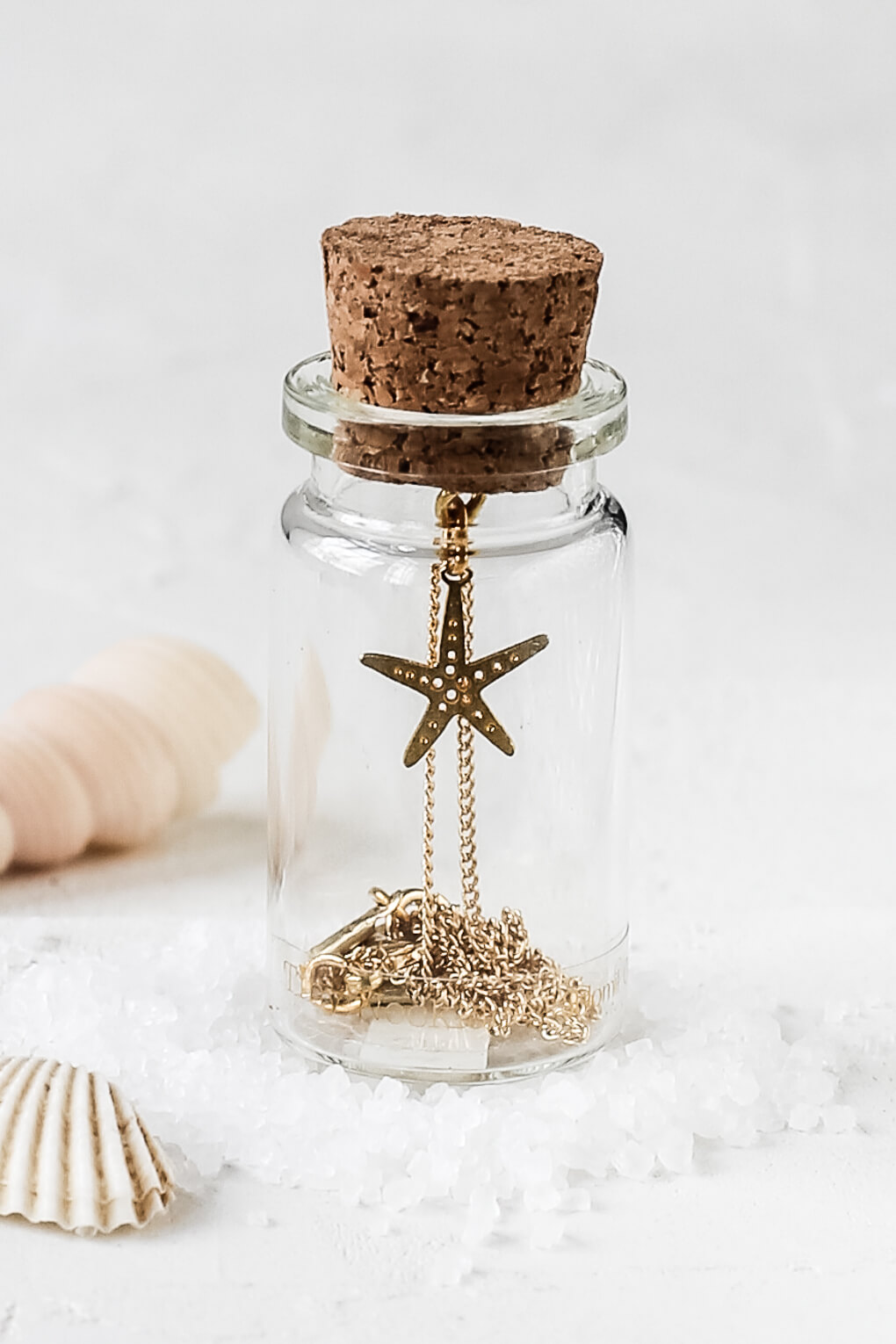 116692-Tiny Starfish Necklace-1