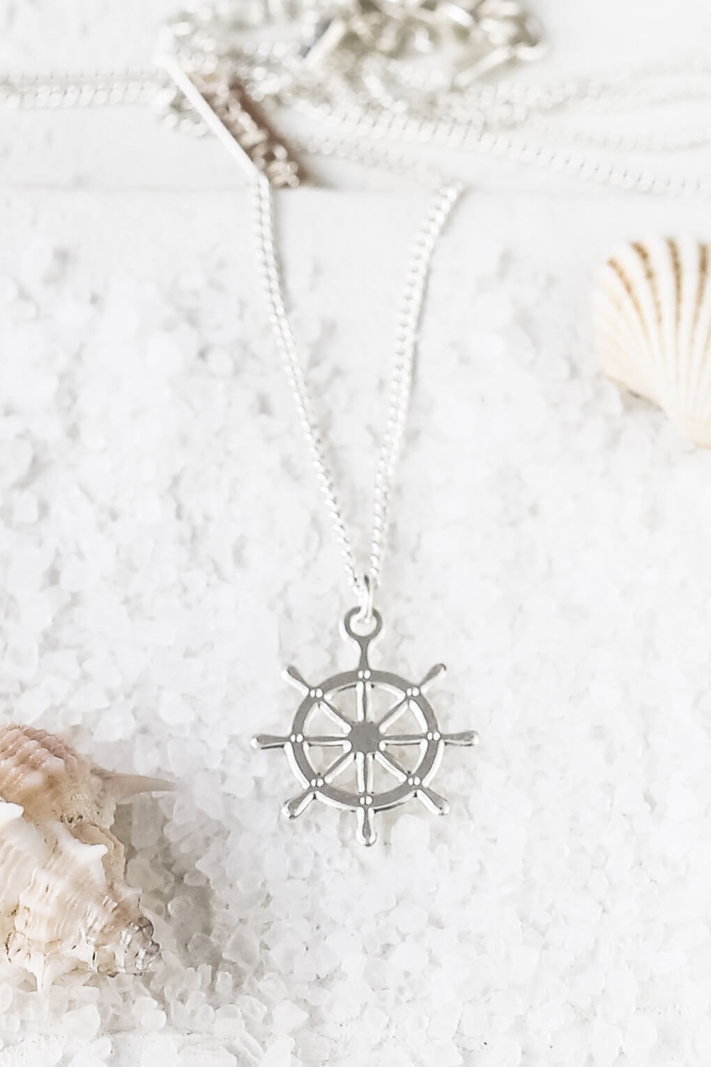 116732-Tiny Wheel Necklace-3