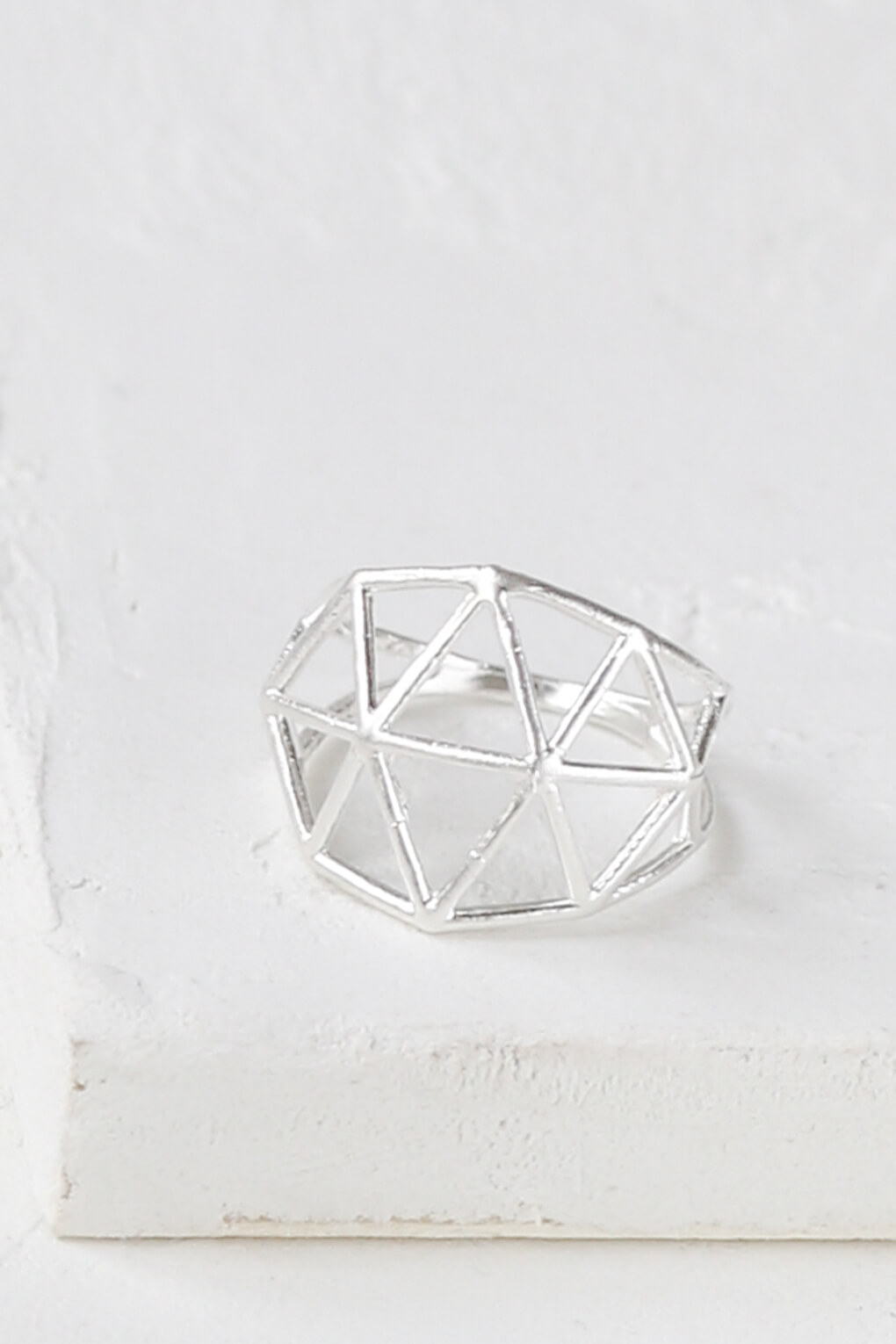 410642-Structure Ring-3