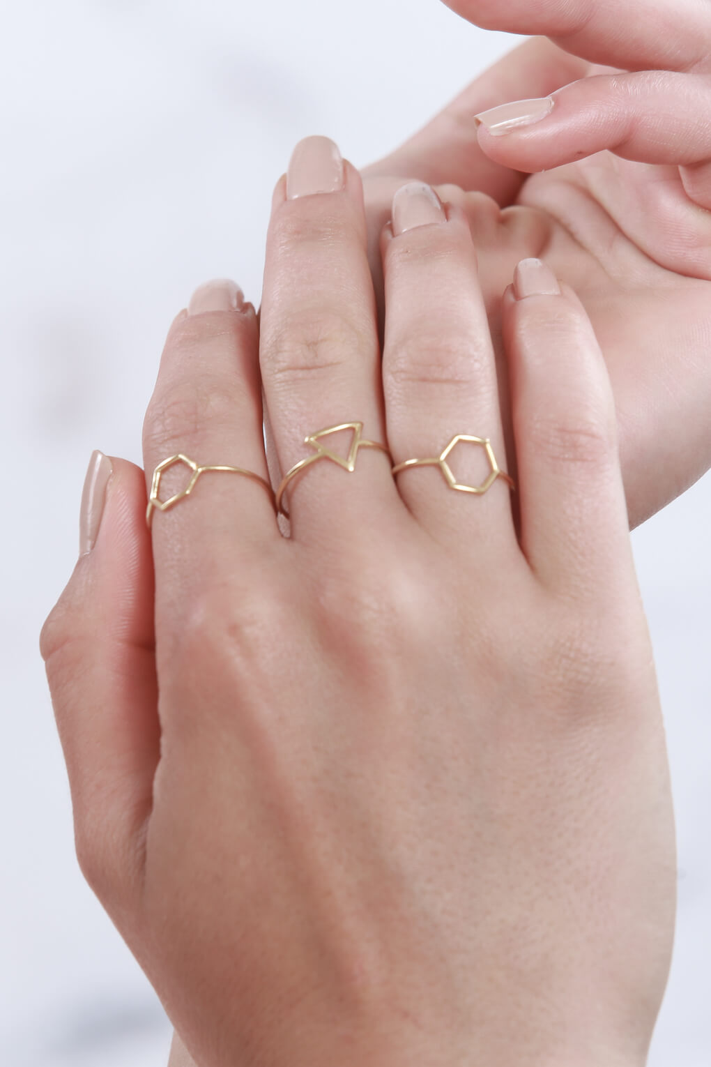 Hollow Triangle Ring 411132-2