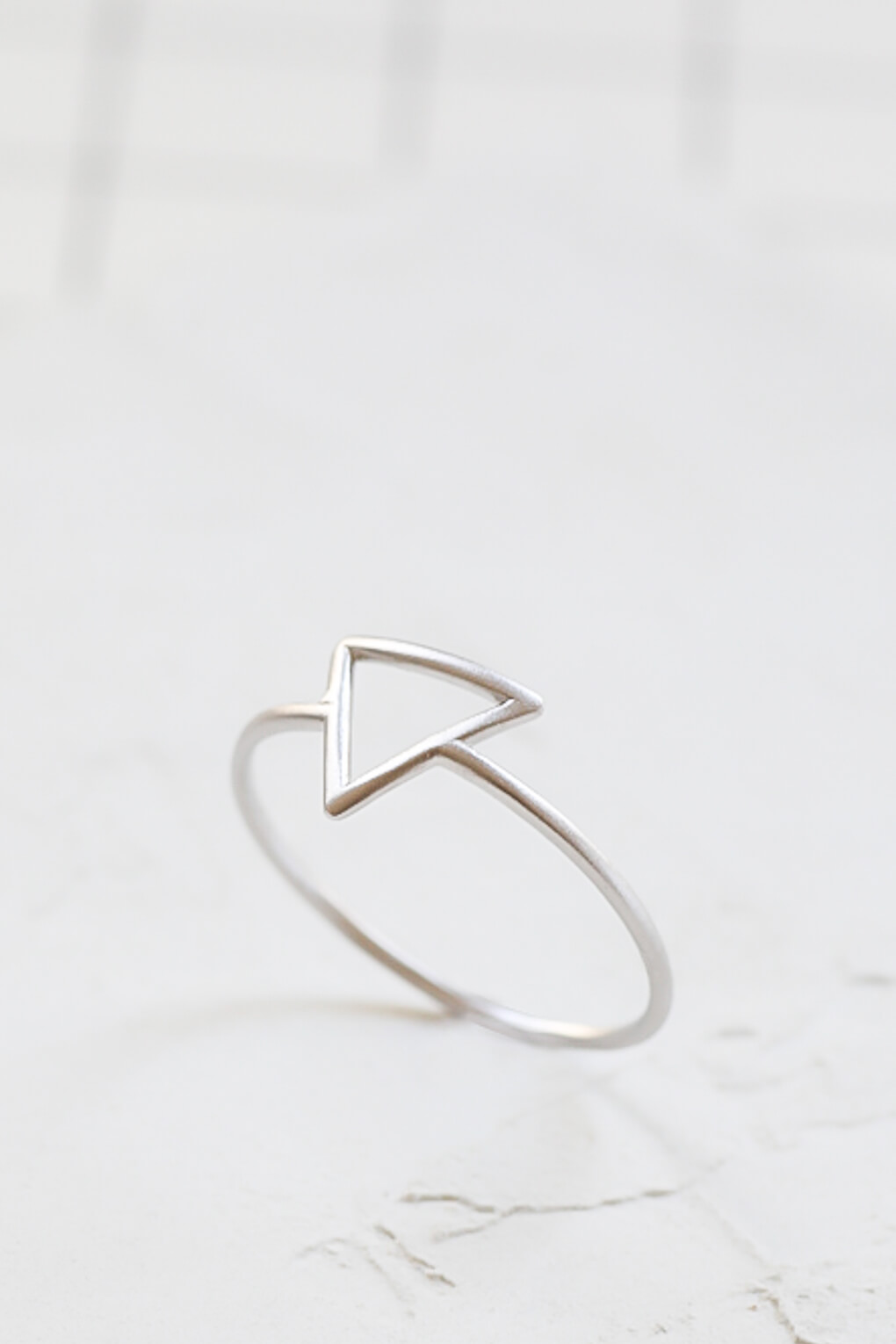 Hollow Triangle Ring 411132-4