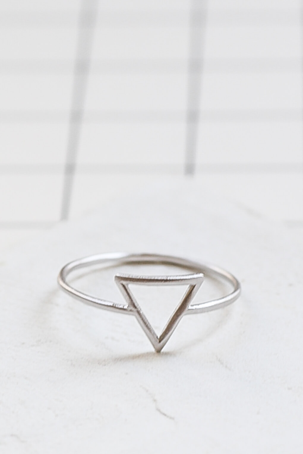 Hollow Triangle Ring 411132-7