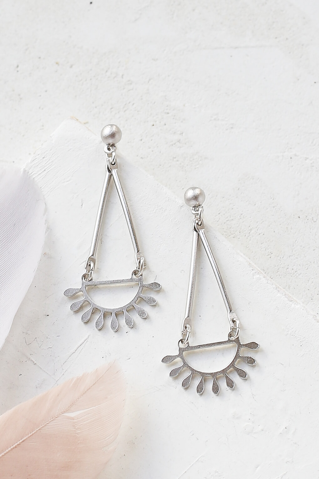 342082-Long Esmeralda Earrings-3