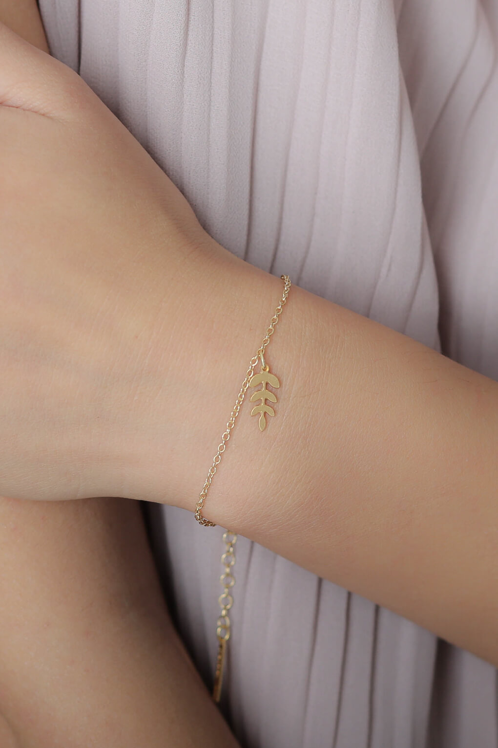 212052-Tiny Geo Bracelet-1