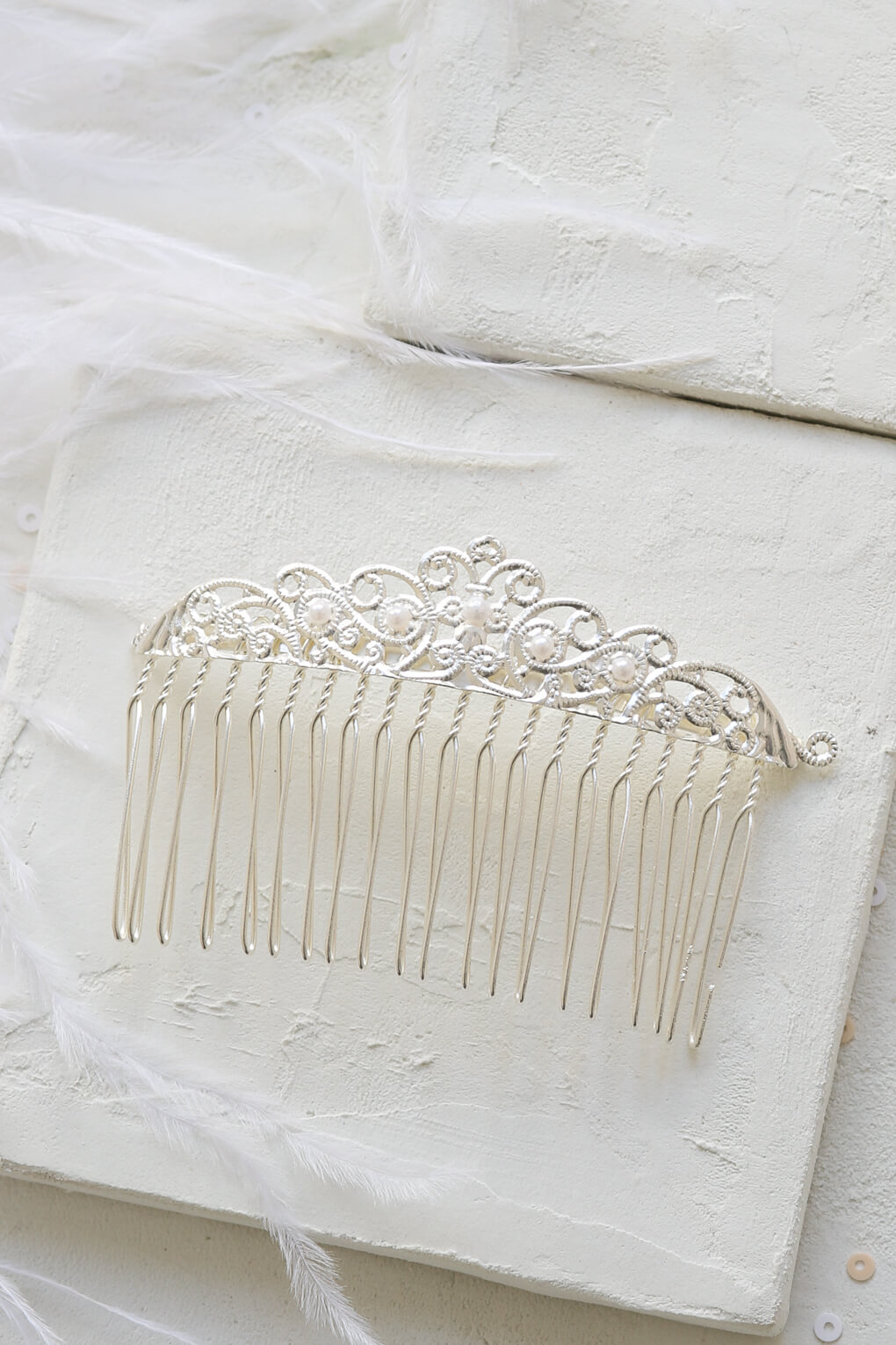 690242-Anita Hair Comb-1