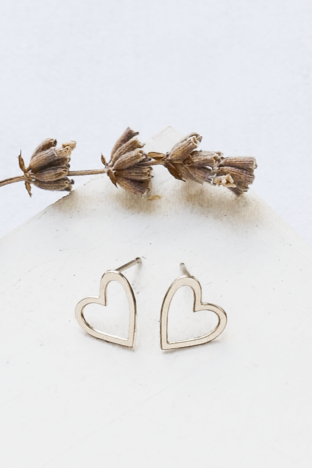 hollow heart earrings-0342972 (1)