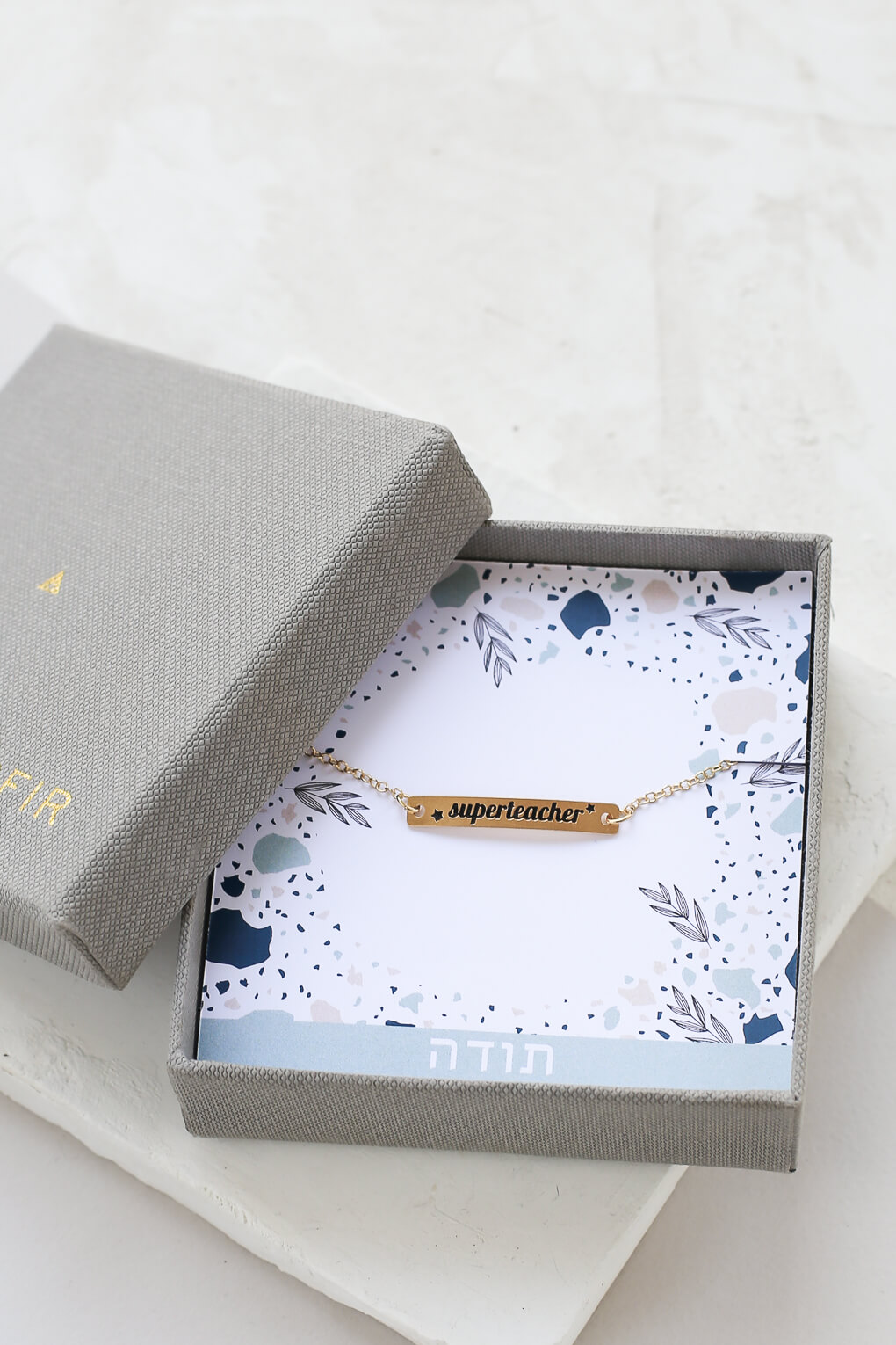 superteacher necklace 0118832-3