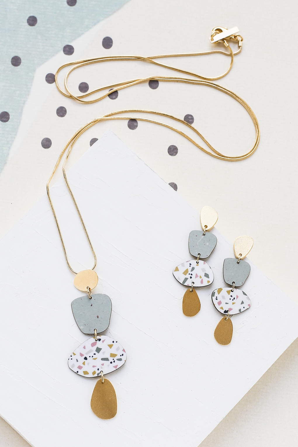 0121332-Calder Necklace-9