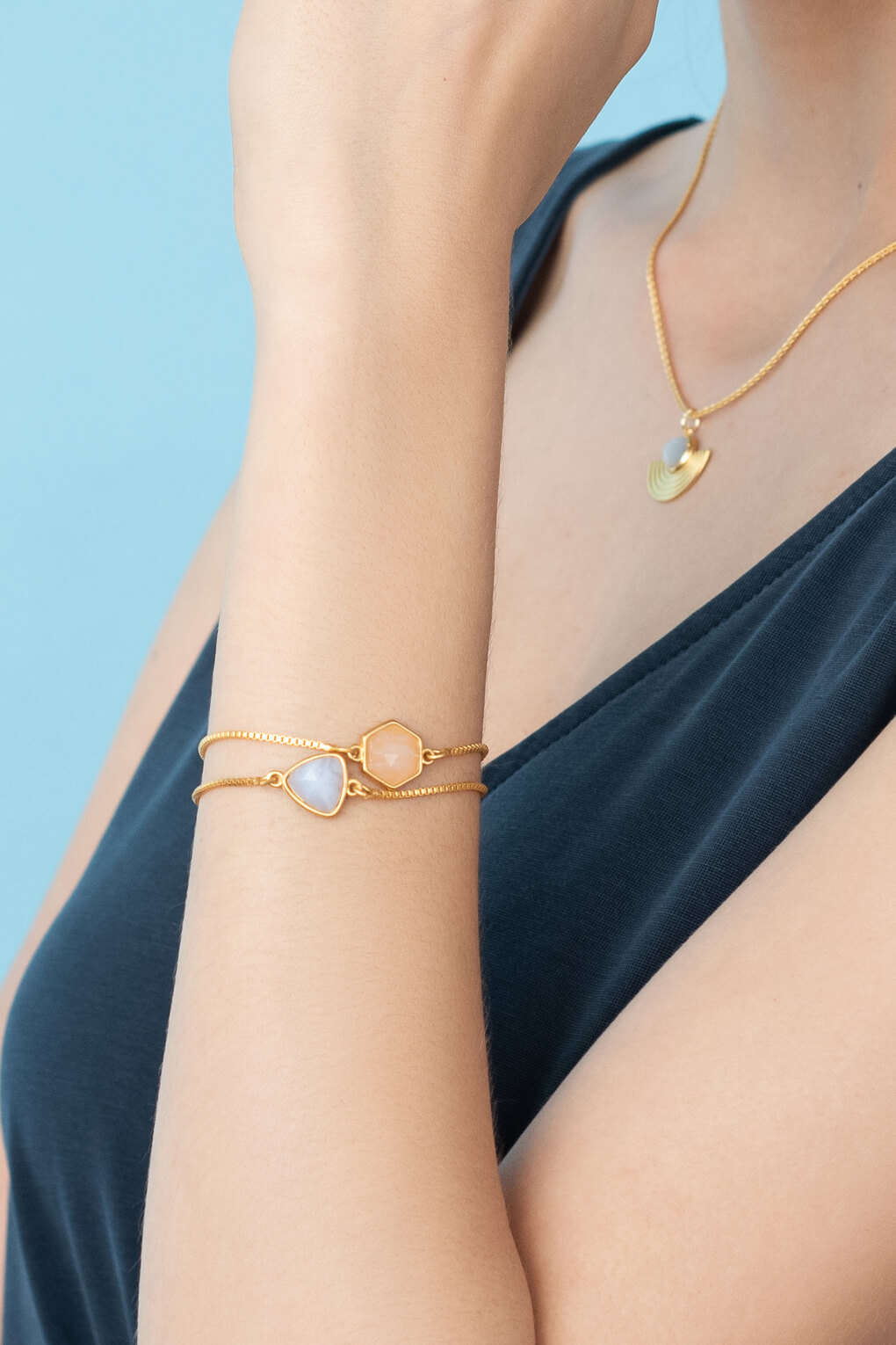 0261852-Gala Bracelet Triangle-1