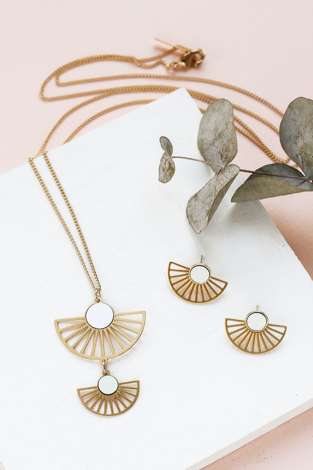 0121722-Rim Necklace-7