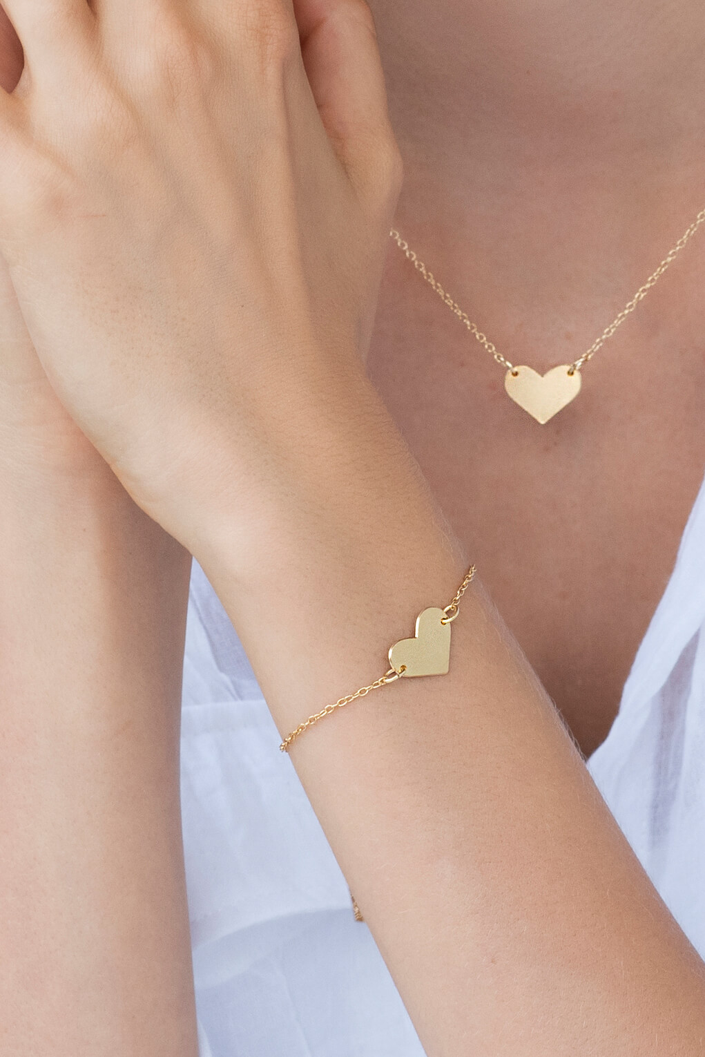 0262212-Wide Heart Bracelet-3