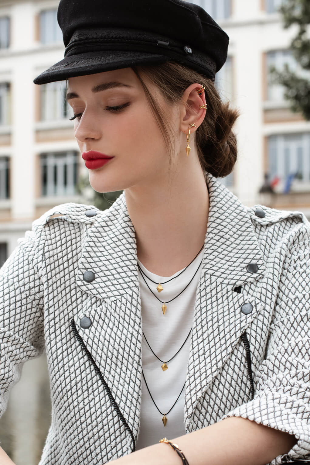 0122602-Noir Necklace-1