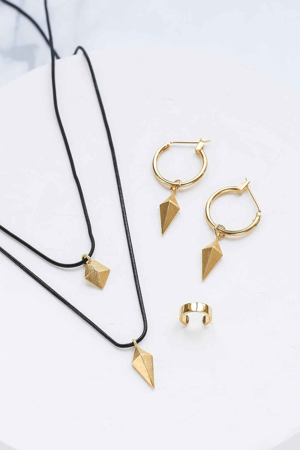 0122602-Noir Necklace-5