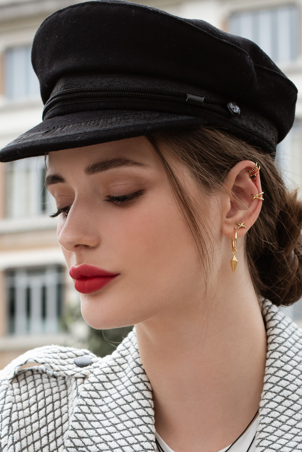 0345852-Noir Earrings-1